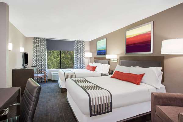  - Wingate by Wyndham Columbia - I-70, Exit 128A