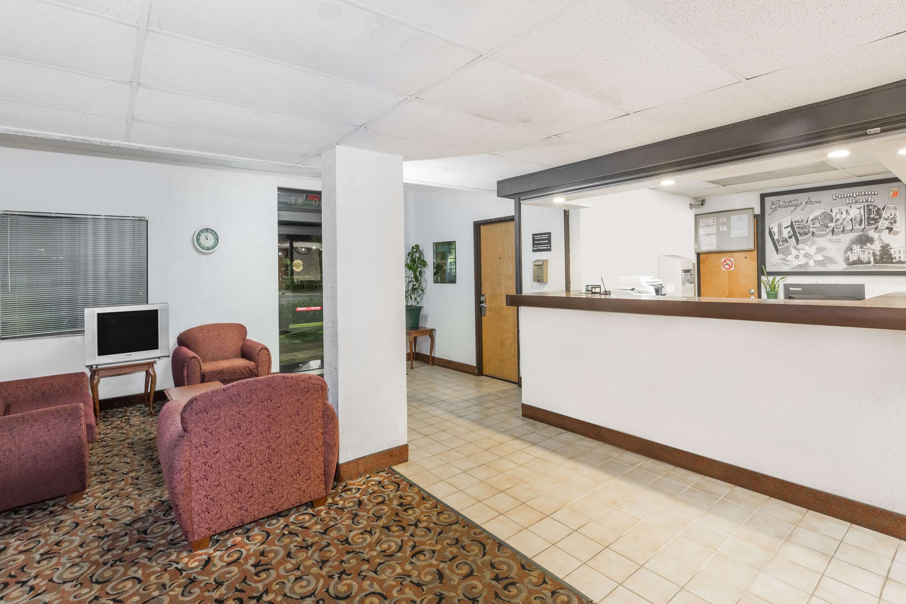 Lobby | Super 8 by Wyndham Pompano Beach