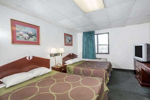  - Super 8 Motel Pompano Beach