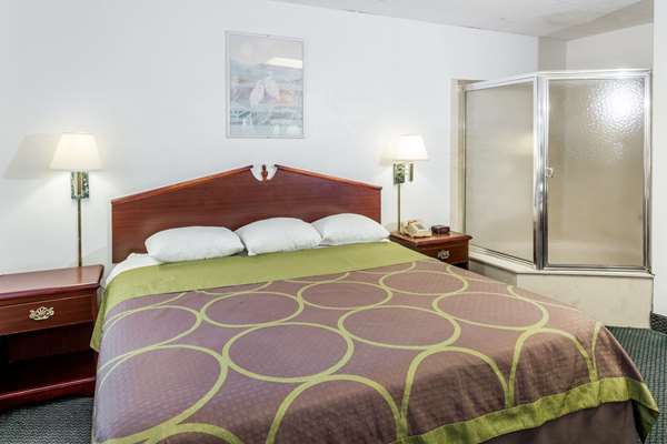  - Super 8 Motel Pompano Beach