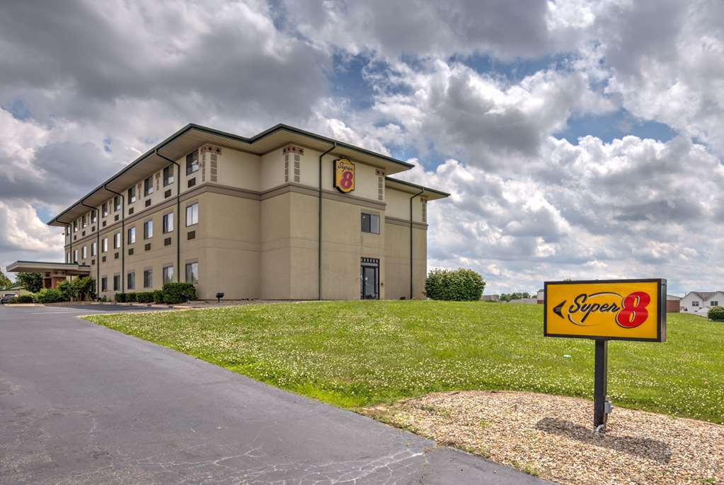 Super 8 Waterloo