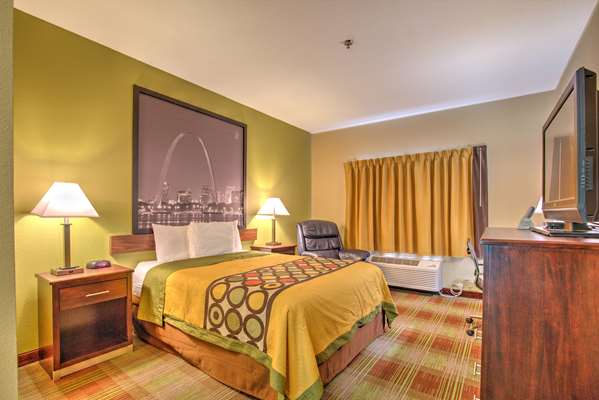  - Super 8 Hotel Waterloo