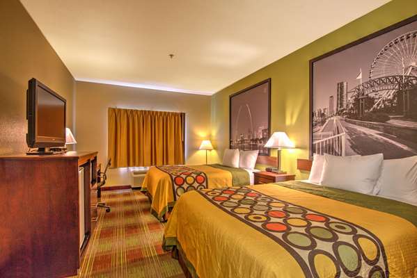  - Super 8 Hotel Waterloo