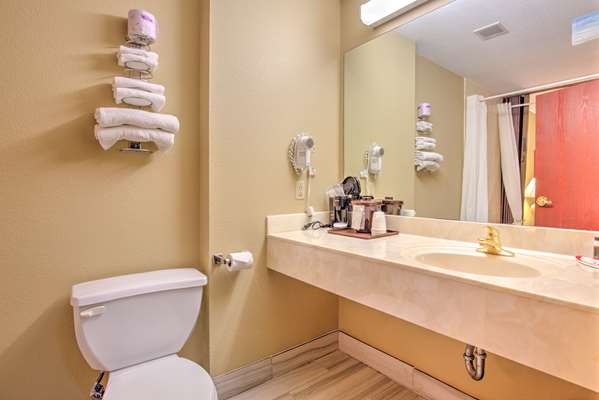  - Super 8 Hotel Waterloo