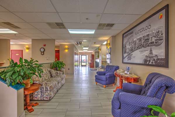  - Super 8 Hotel Waterloo