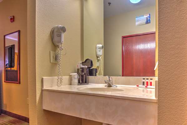  - Super 8 Hotel Waterloo