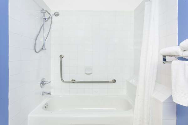  - Super 8 Hotel Fort Frances