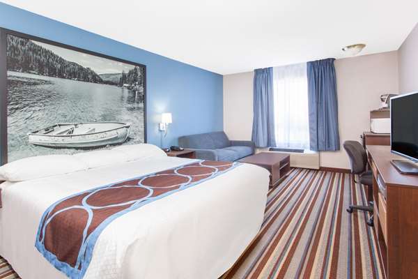  - Super 8 Hotel Fort Frances