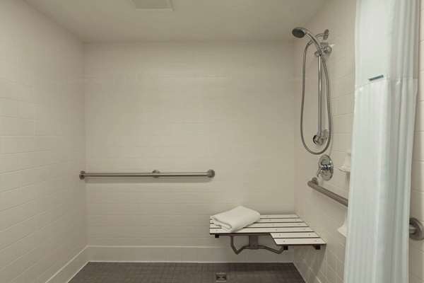  - Travelodge Redding