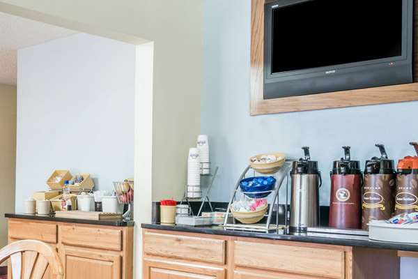  - Days Inn Black River Falls