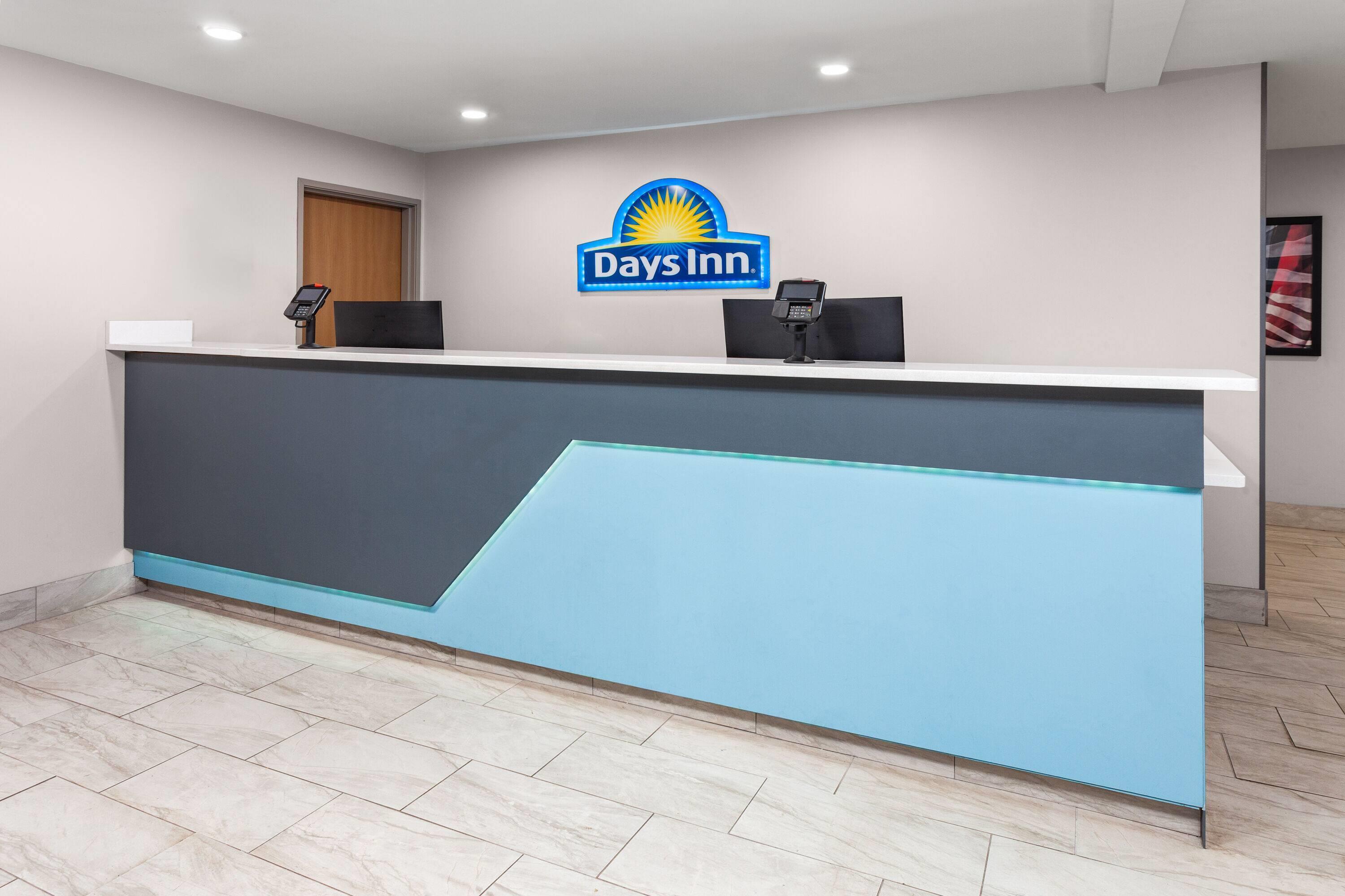Reception | Days Inn by Wyndham Eagle River