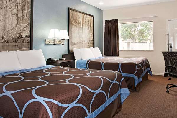  - Super 8 Motel Brookhollow Houston