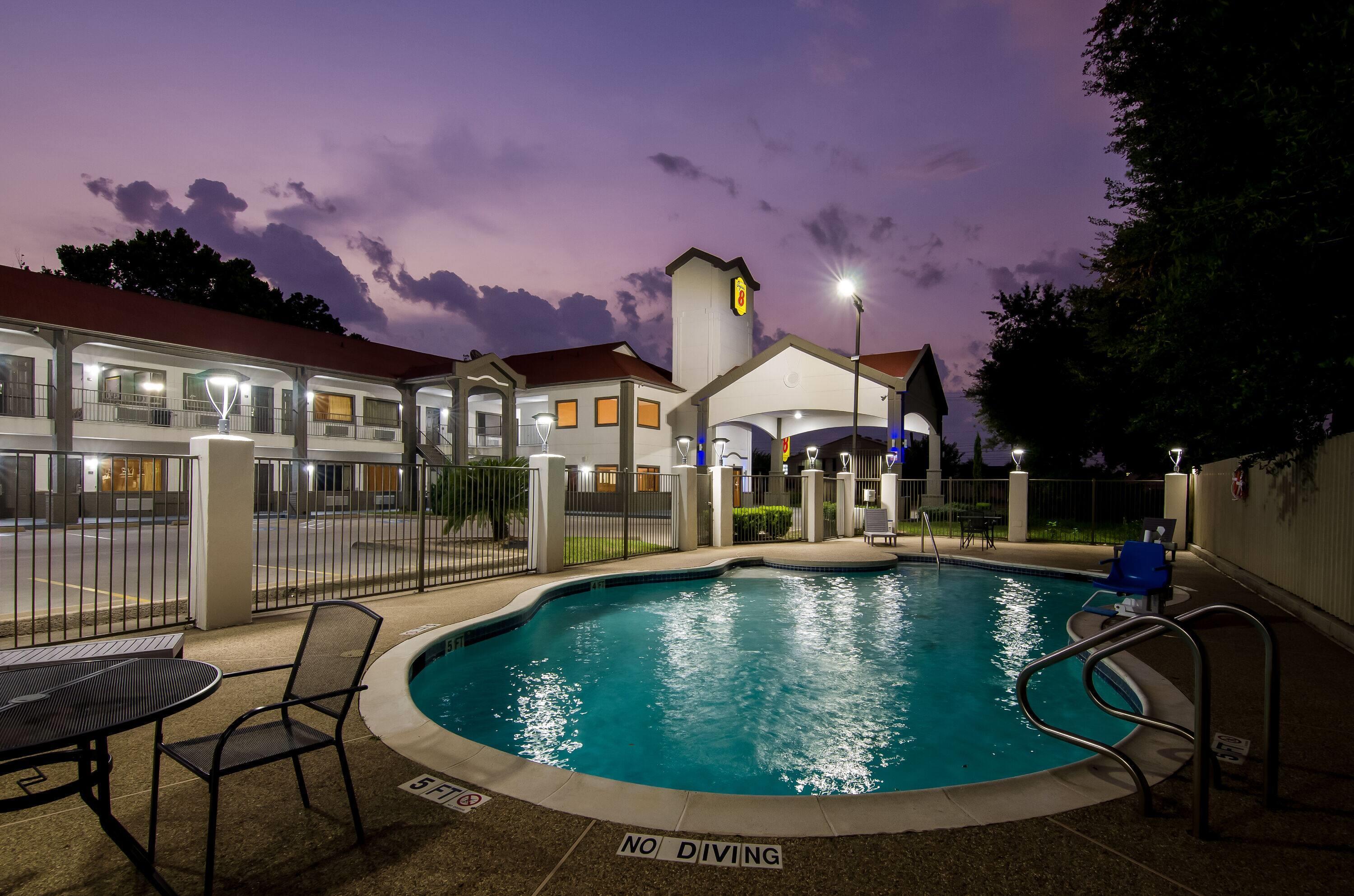 Pool | Super 8 by Wyndham Houston/Brookhollow NW