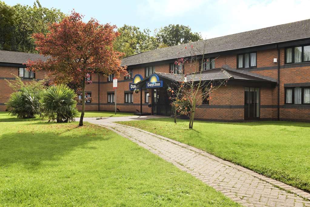 Days Inn Warwick North M40