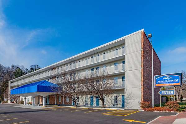 Exterior view - Howard Johnson Express Inn Staunton