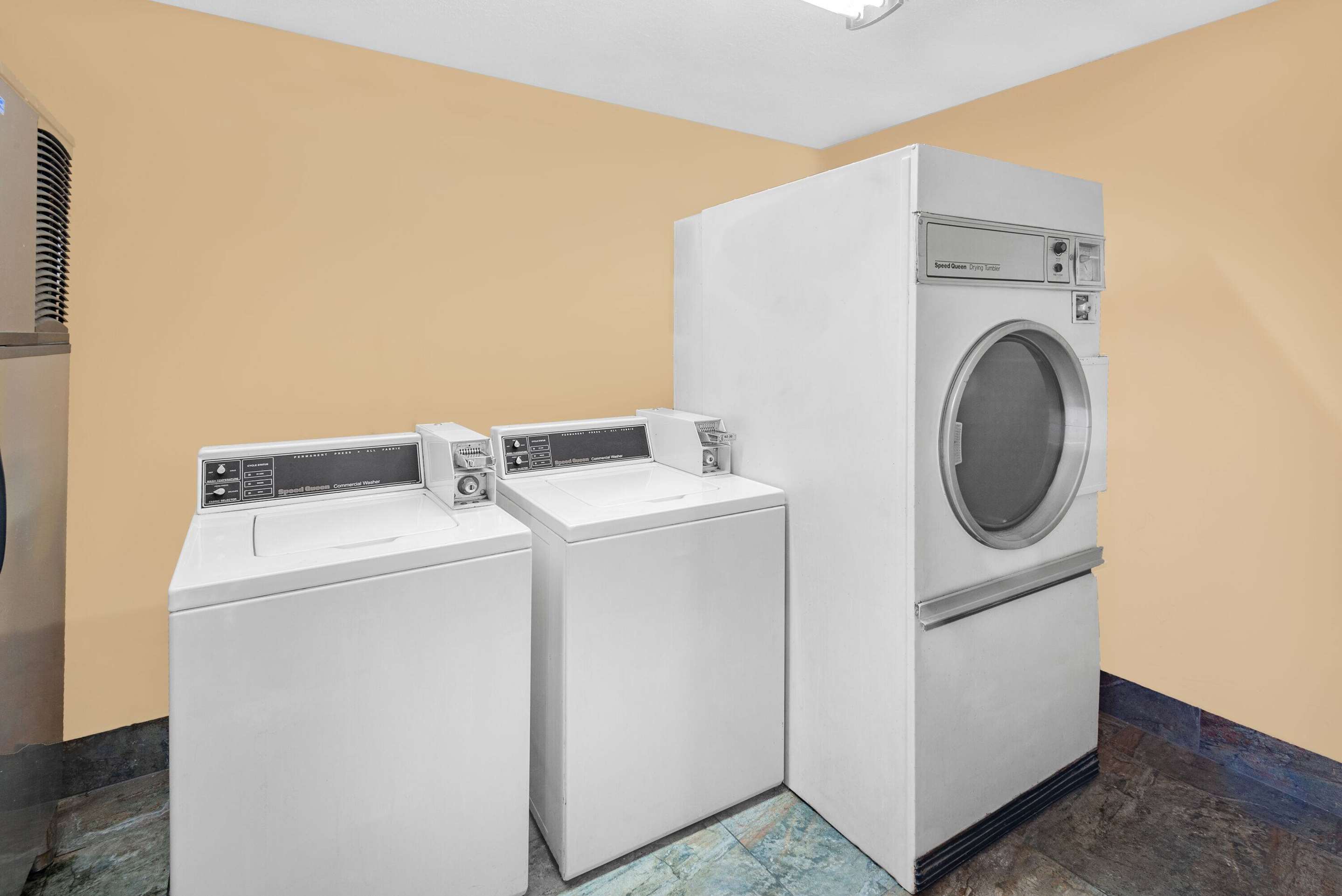 Laundry | Howard Johnson by Wyndham Staunton