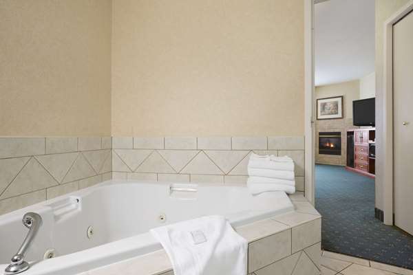 Suite - Travelodge Strathmore