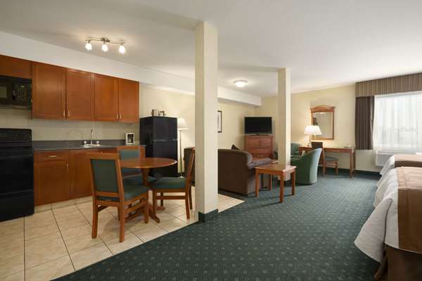 Suite - Travelodge Strathmore