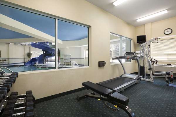 Fitness/ Exercise Room - Travelodge Strathmore