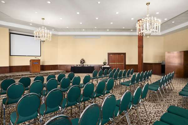  - Travelodge Strathmore