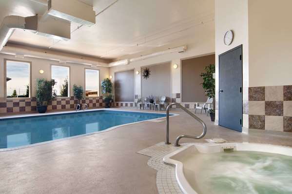 Pool - Travelodge Stony Plain
