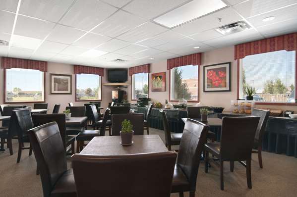 Restaurant - Travelodge Stony Plain