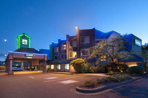 Exterior view - Travelodge Parksville