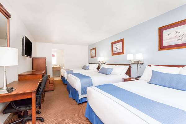  - Days Inn Hampton