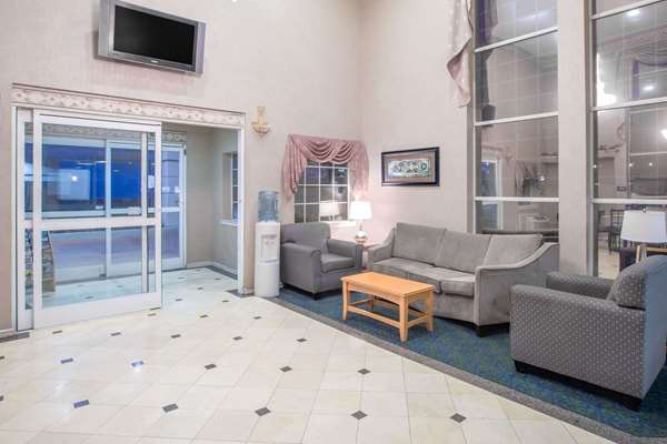  - Days Inn Nacogdoches