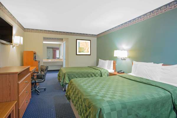  - Days Inn Nacogdoches
