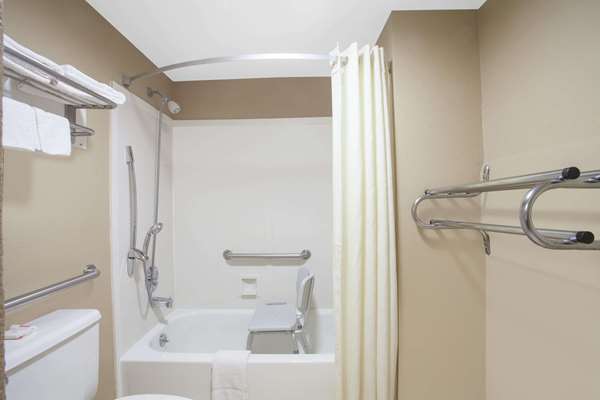  - Super 8 Motel West Nashville - I-40, Exit 201