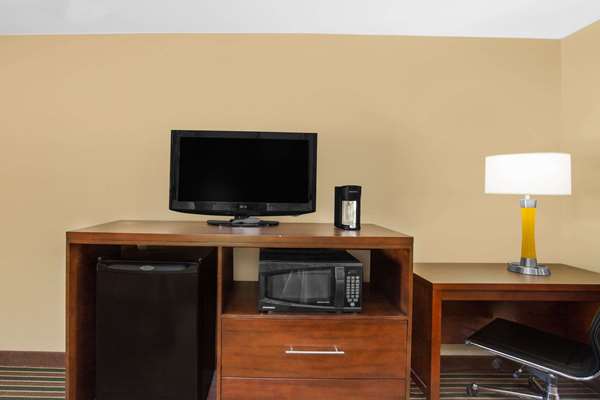  - Super 8 Motel West Nashville - I-40, Exit 201