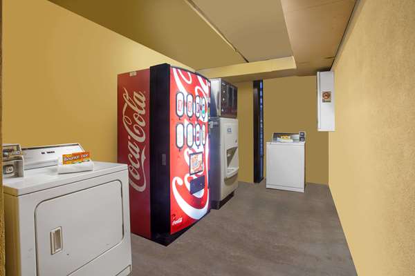 Amenities - Super 8 Motel West Nashville - I-40, Exit 201