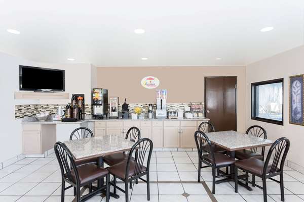  - Super 8 Hotel El Dorado