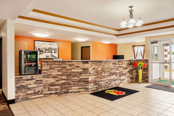  - Super 8 Hotel Holton