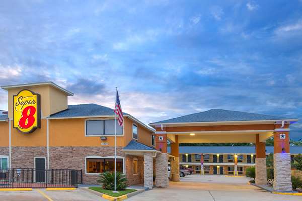 Exterior view - Super 8 Motel Northwest Houston