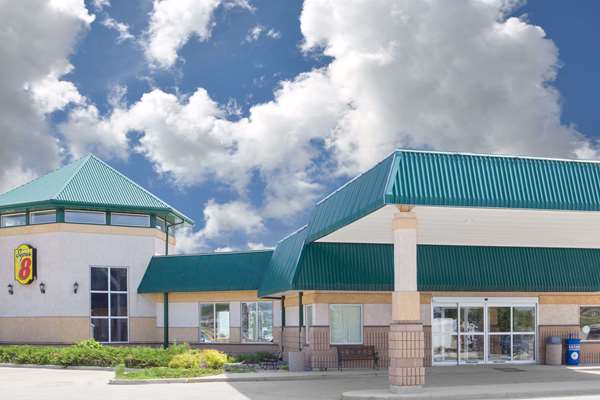 Exterior view - Super 8 Hotel Portage la Prairie