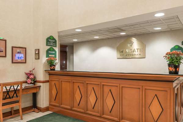  - Wingate by Wyndham Airport Indianapolis - I-74 & I-465, Exit 13