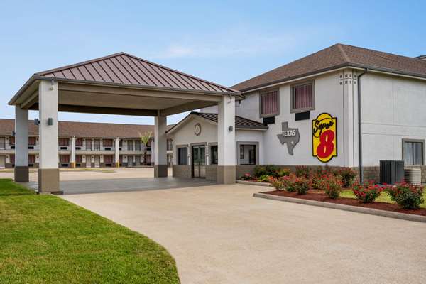 Exterior view - Super 8 Motel Houston - I-610, Exit 22
