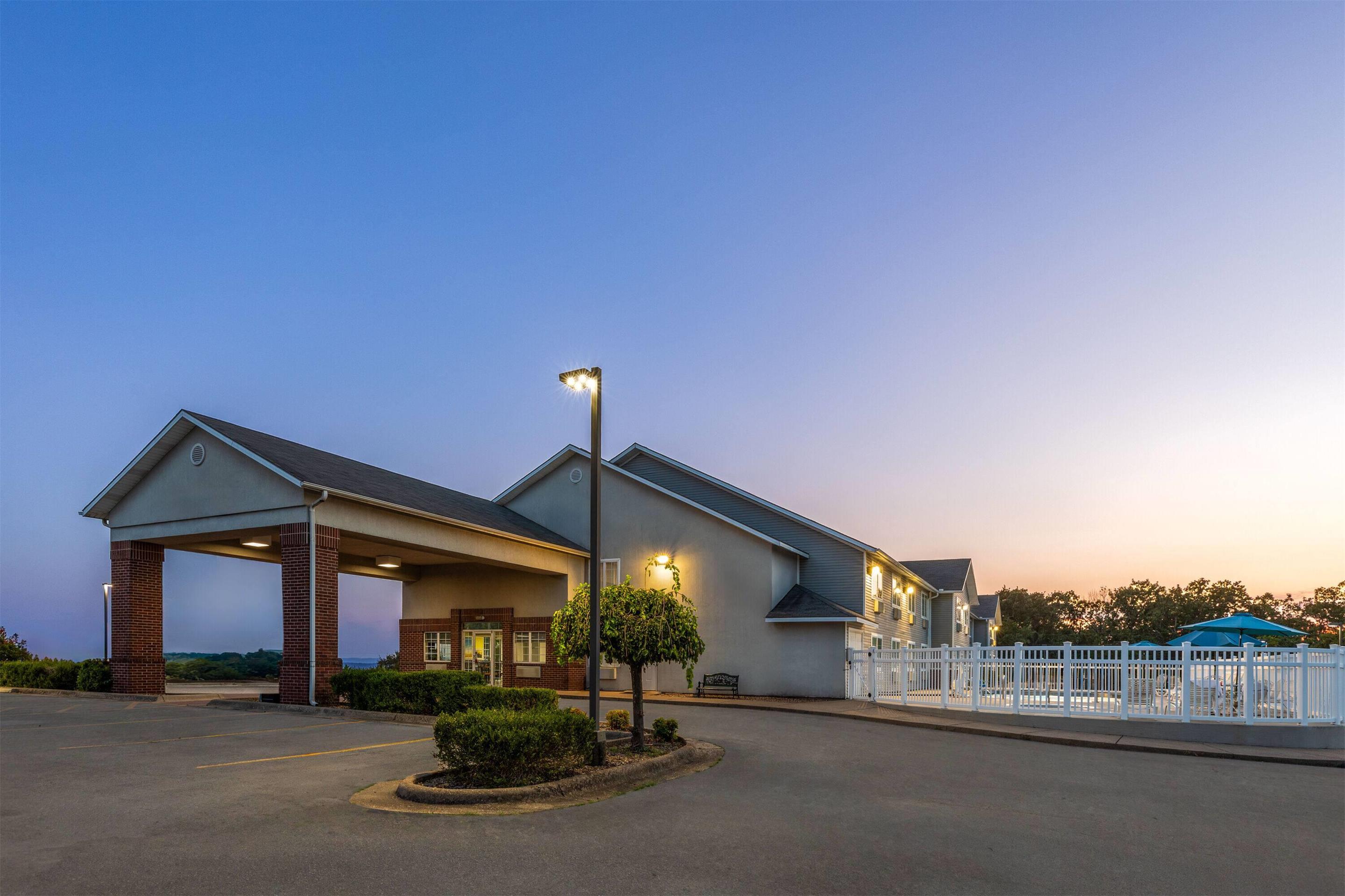 Exterior | Days Inn by Wyndham Mountain Home