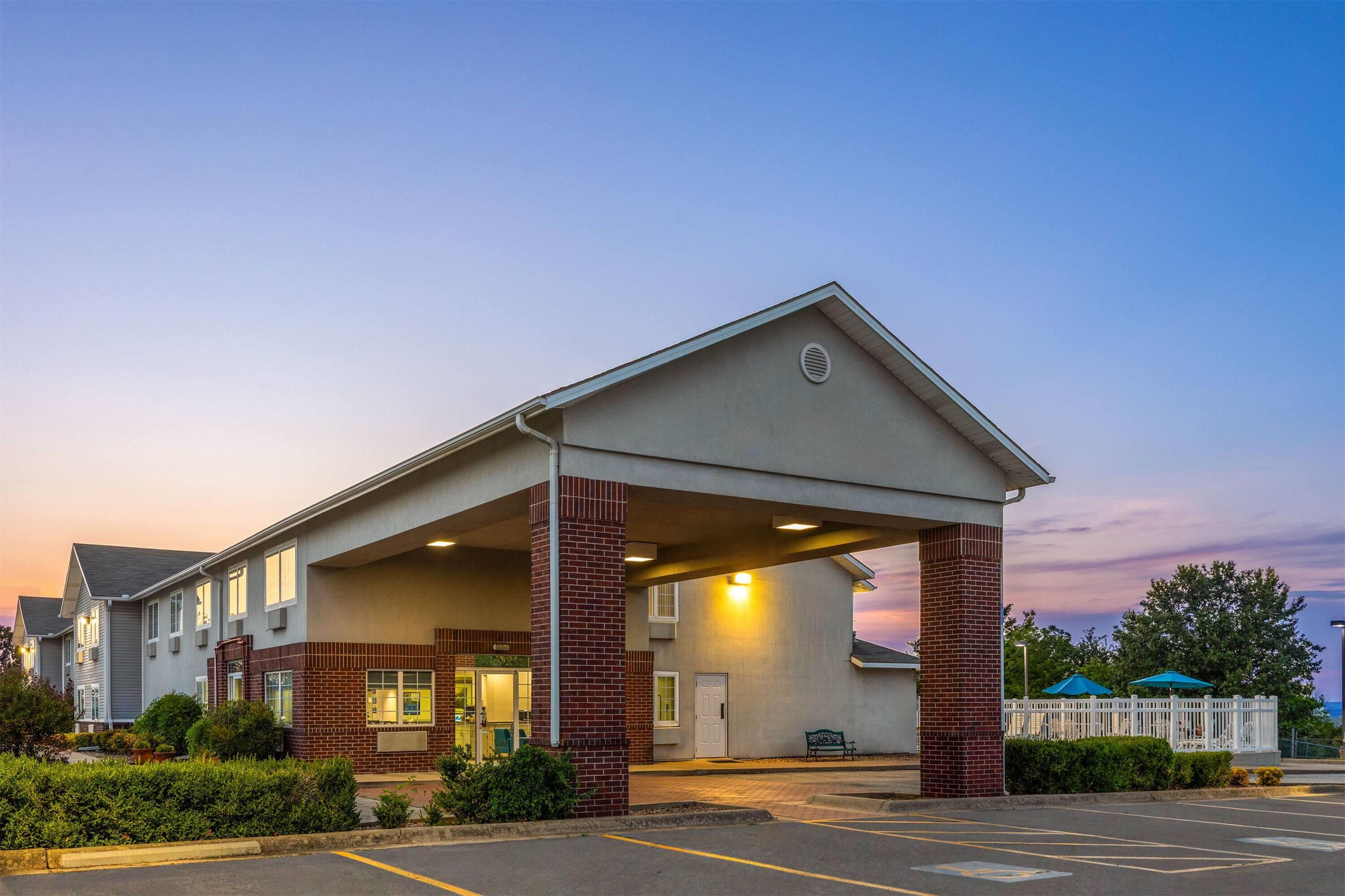 Exterior | Days Inn by Wyndham Mountain Home