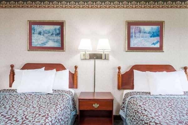  - Days Inn Tannersville - I-80, Exit 299