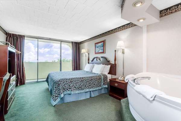 Suite - Days Inn Tannersville - I-80, Exit 299