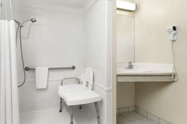  - Days Inn Steinbach