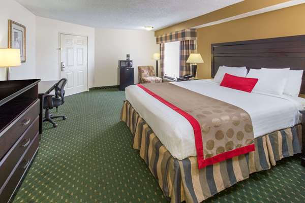  - Ramada Inn Airport Ontario