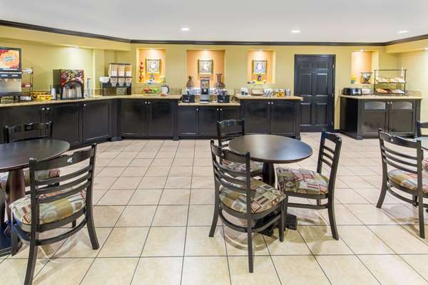  - Ramada Inn Airport Ontario