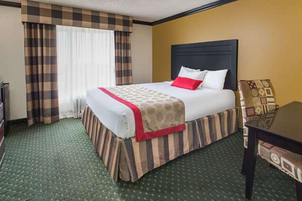  - Ramada Inn Airport Ontario