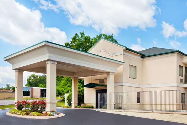 Exterior view - Super 8 Motel Fort Oglethorpe