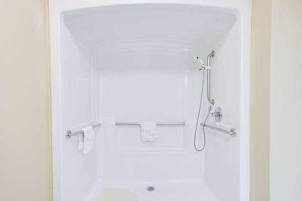  - Super 8 Hotel Crossville