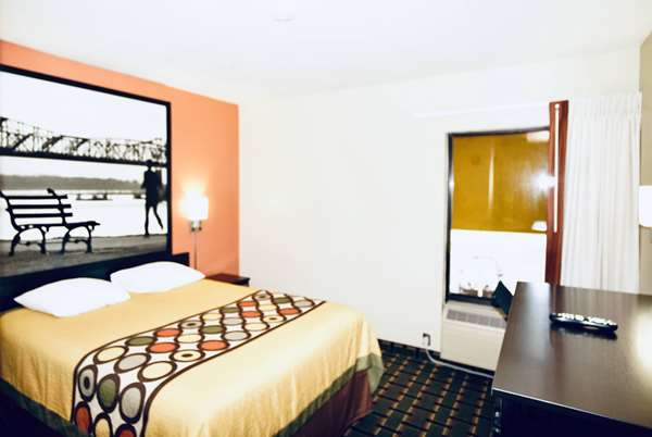  - Super 8 Hotel Crossville